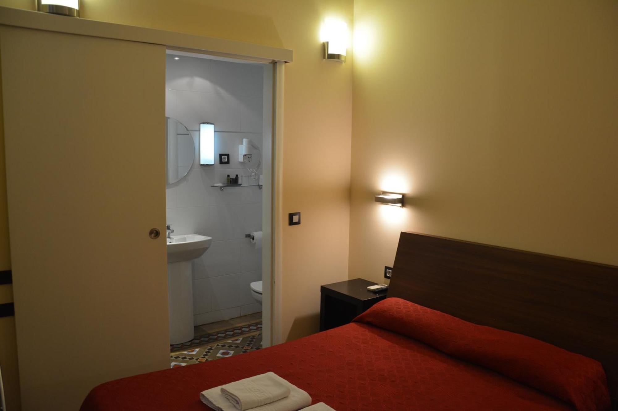 Center Gran Via Hotel Barcelona Eksteriør billede