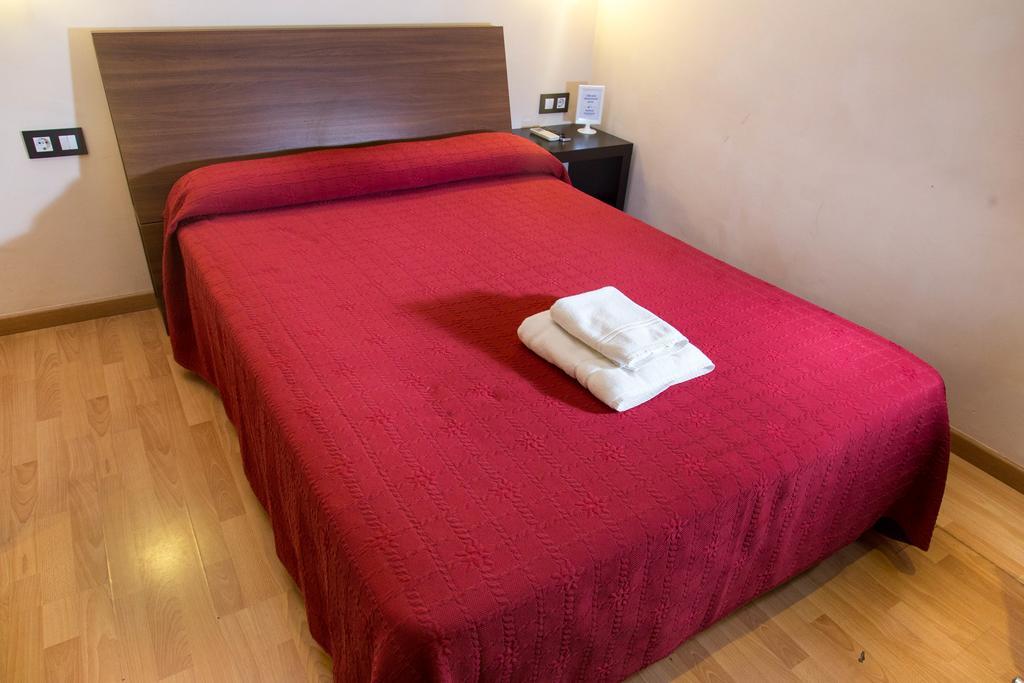 Center Gran Via Hotel Barcelona Eksteriør billede